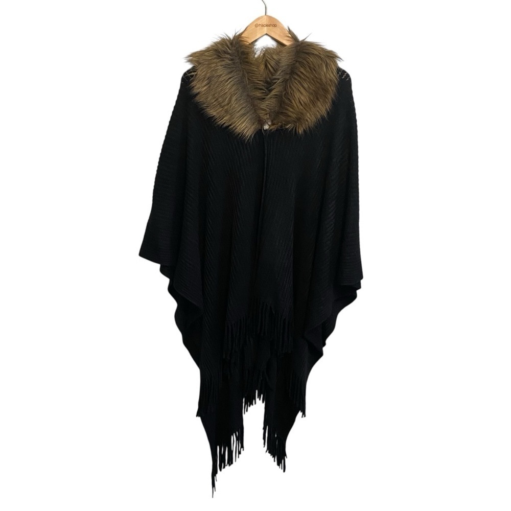 Croft & Barrow Tan Faux Fur Collar Black Knit Chic Cozy Blanket Poncho One Size